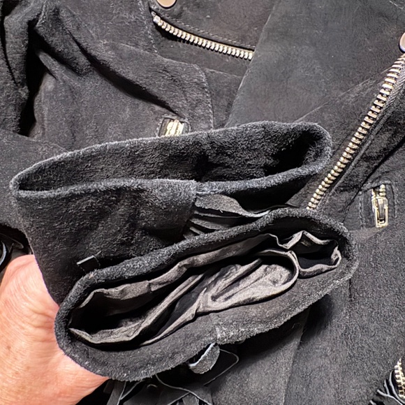 Forever 21 genuine suede leather fringe biker jacket - size small - Picture 8 of 10